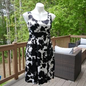 Ann Taylor Black and White Floral Dress - Size 4P